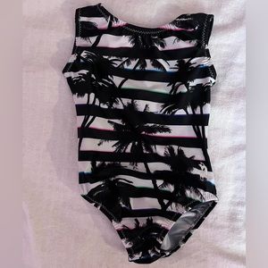 Foxy Leo size child 6